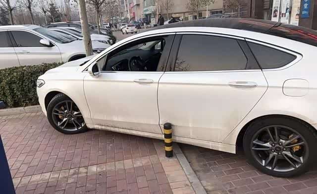 侧面剐蹭后,如何打方向,能把伤害降到最低?_车家号_发现车生活_汽车之家