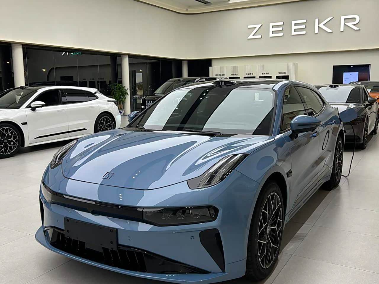 2025款极氪001大升级,浩瀚智驾2.0引领未来出行_车家号_发现车生活_汽车之家