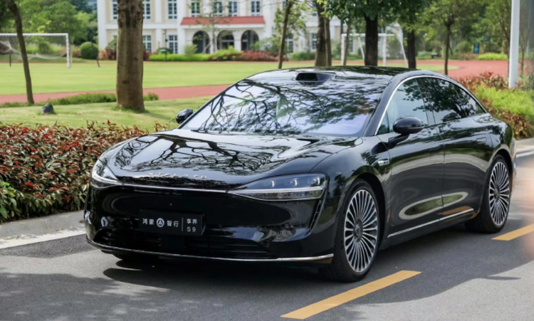 华为ADS 3.0高阶智驾系统_享界S9实车图_享界