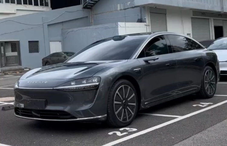 享界_享界S9实车图_华为ADS 3.0高阶智驾系统