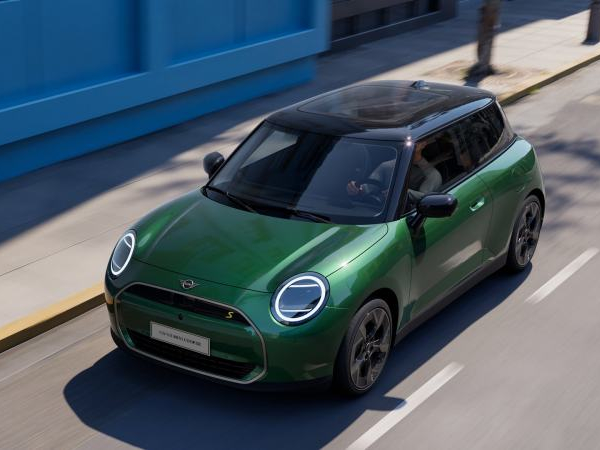 年轻人的大玩具:“都市卡丁车”电动MINI Cooper上架!_车家号_发现车生活_汽车之家