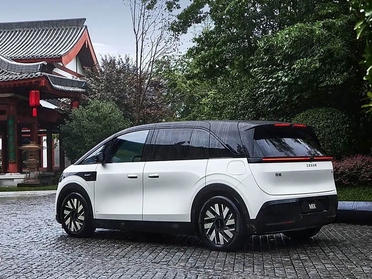 首款对开门式MPV曝光,或不超15万起,轴距突破3米,续航达556Km_车家号_发现车生活_汽车之家