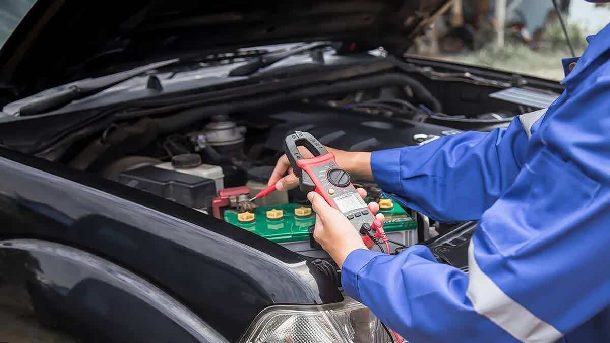 保养维修保养维修方面，纯电动车相较于传统燃油车更为简单且成本更低。