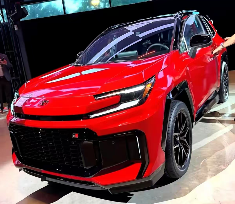 全新2026款丰田RAV4荣放来袭,三种外观风格任选,家用出行更舒心_车家号_发现车生活_汽车之家