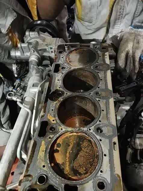 XKTY.COM星空体育-发动机配件缸盖