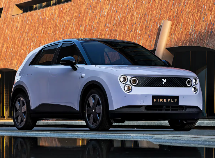 蔚来萤火虫销量腰斩！11万级小车为何撑不起扭亏希望？深度解析