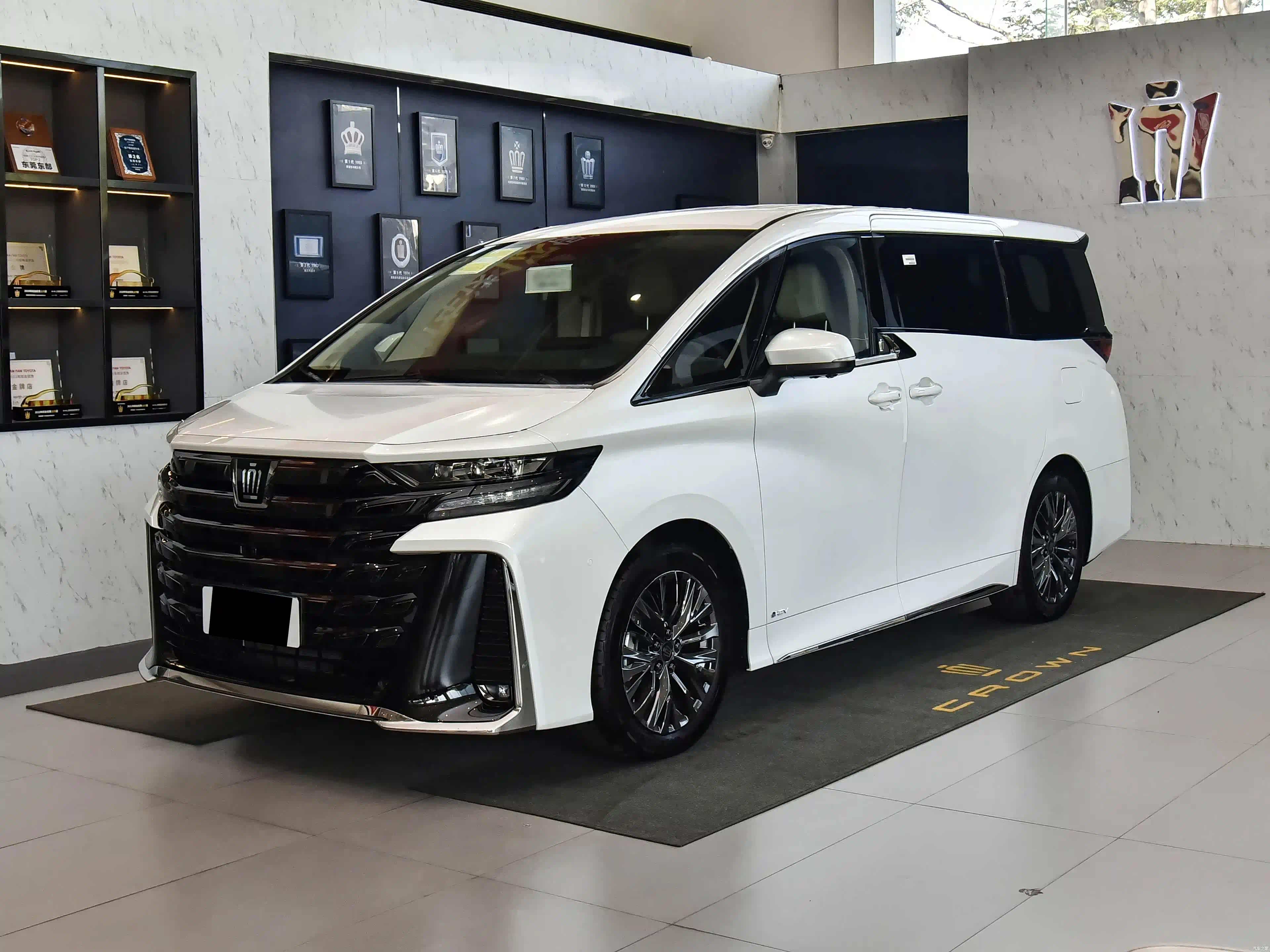 同是90万MPV,埃尔法塞得下婴儿车,威尔法却连后门都难进?_车家号_发现车生活_汽车之家