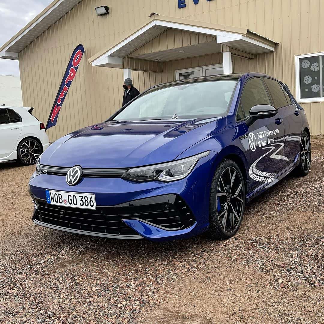 名副其实的"小钢炮"!全新大众高尔夫r实车,蓝色涂装更运动