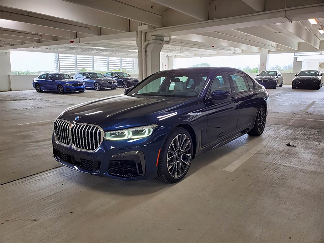 全新宝马740i海外实拍曝光 搭载3.0t六缸发动机