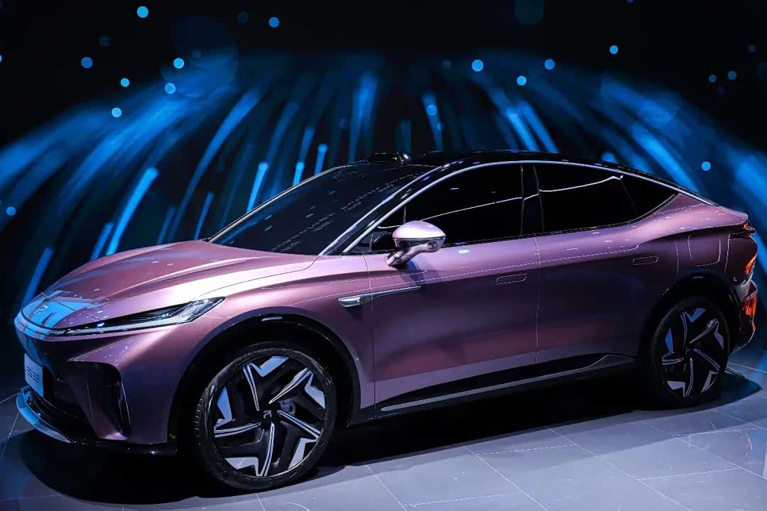 "灵动的美感"设计,上汽r汽车 es33,上汽大众id.