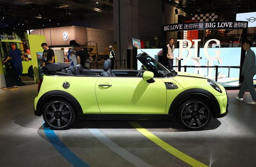 新一季mini三门敞篷版亮相青柠黄车漆个性亮眼期待