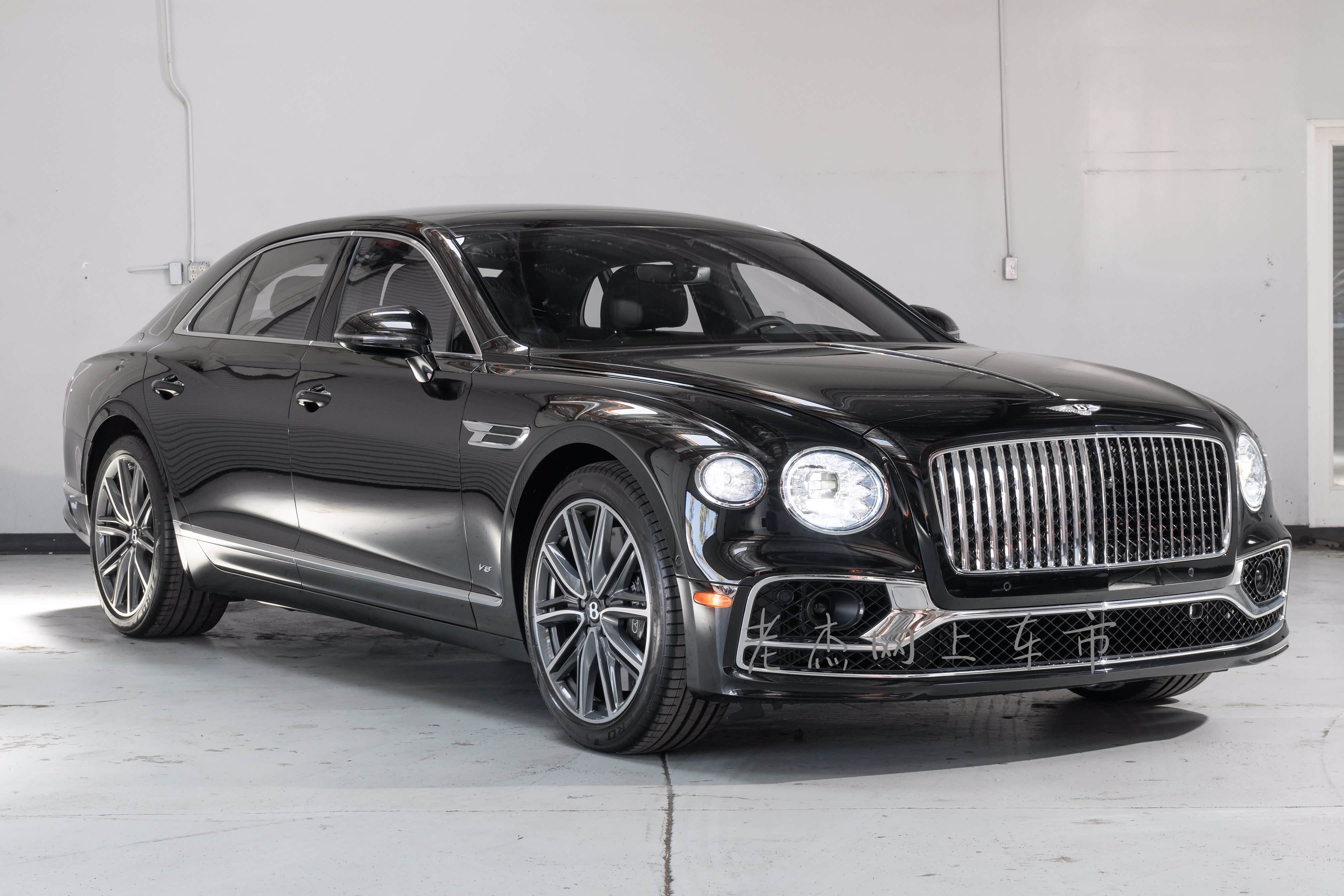 新款宾利飞驰,搭载v8,w12发动机,气场十分强大