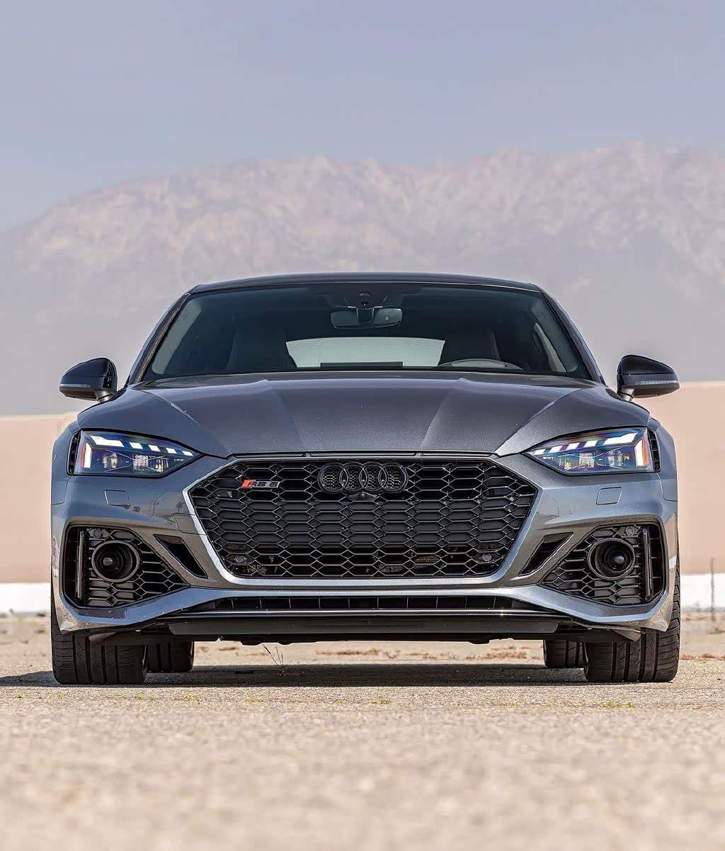 外观设计帅气 运动感强烈 奥迪rs5 sportback实车