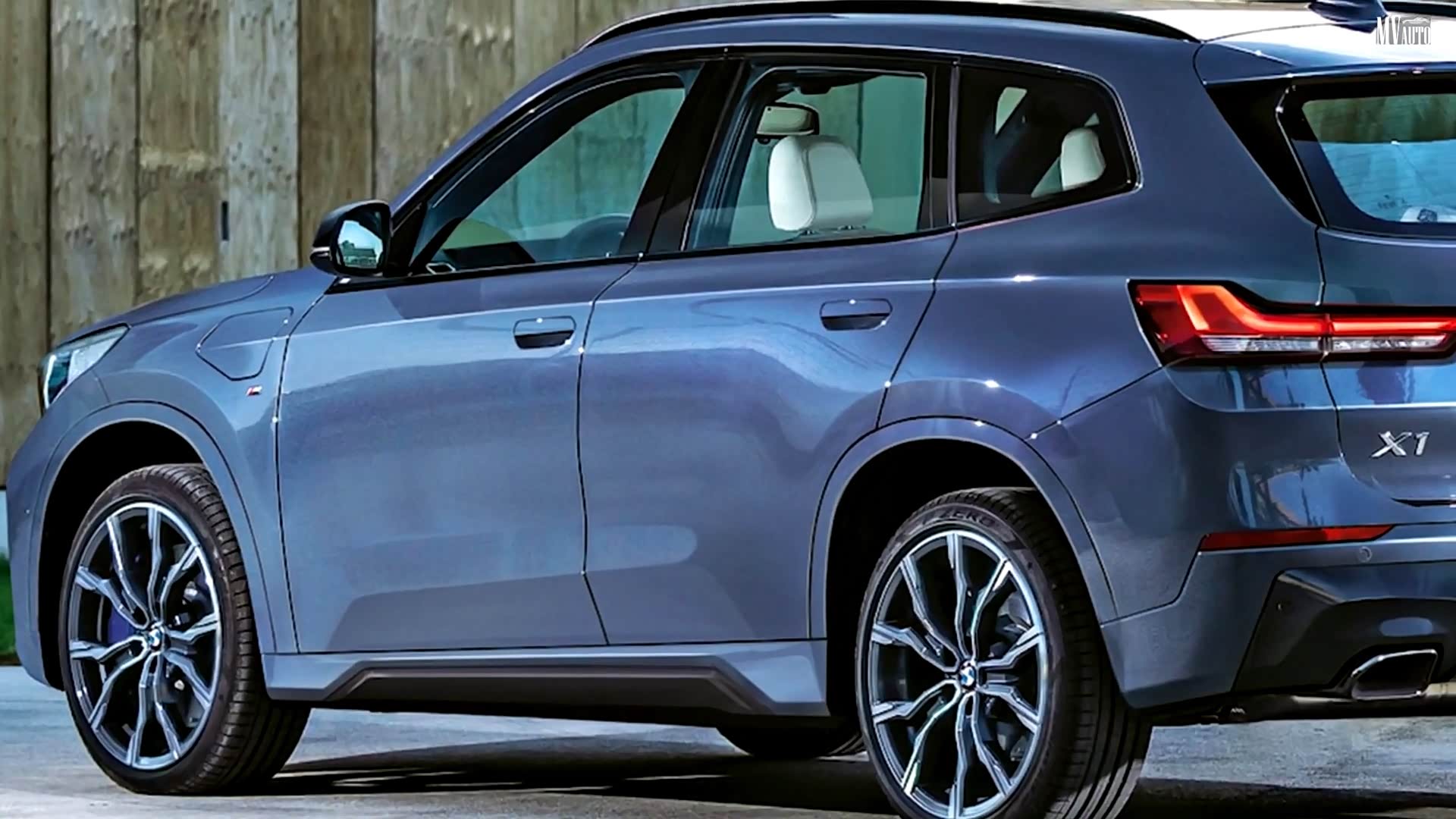 请原地出道吧!全新宝马x1渲染图,奔驰glb请"耗子尾汁"