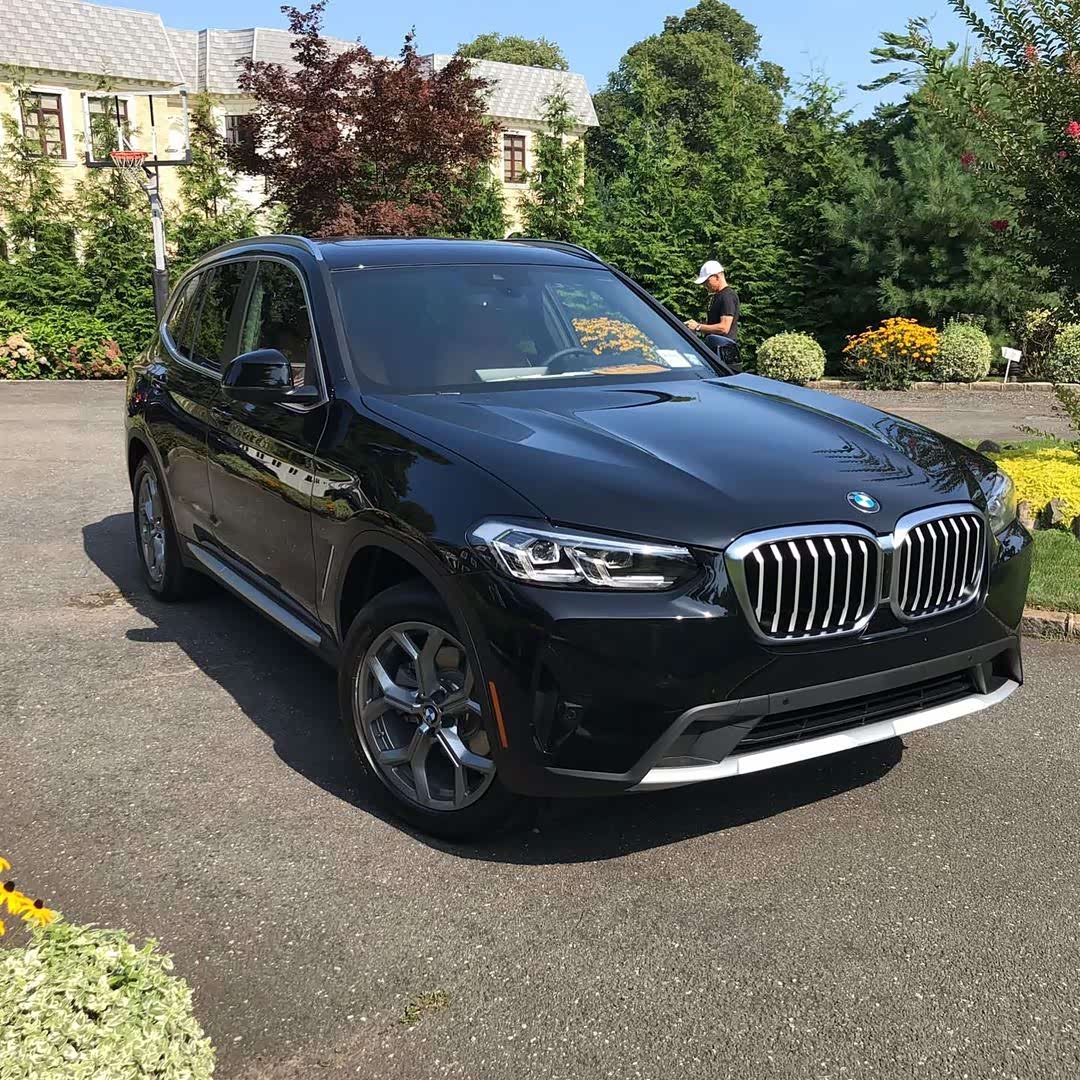 新款宝马x3海外街拍,为市场拼尽全力?