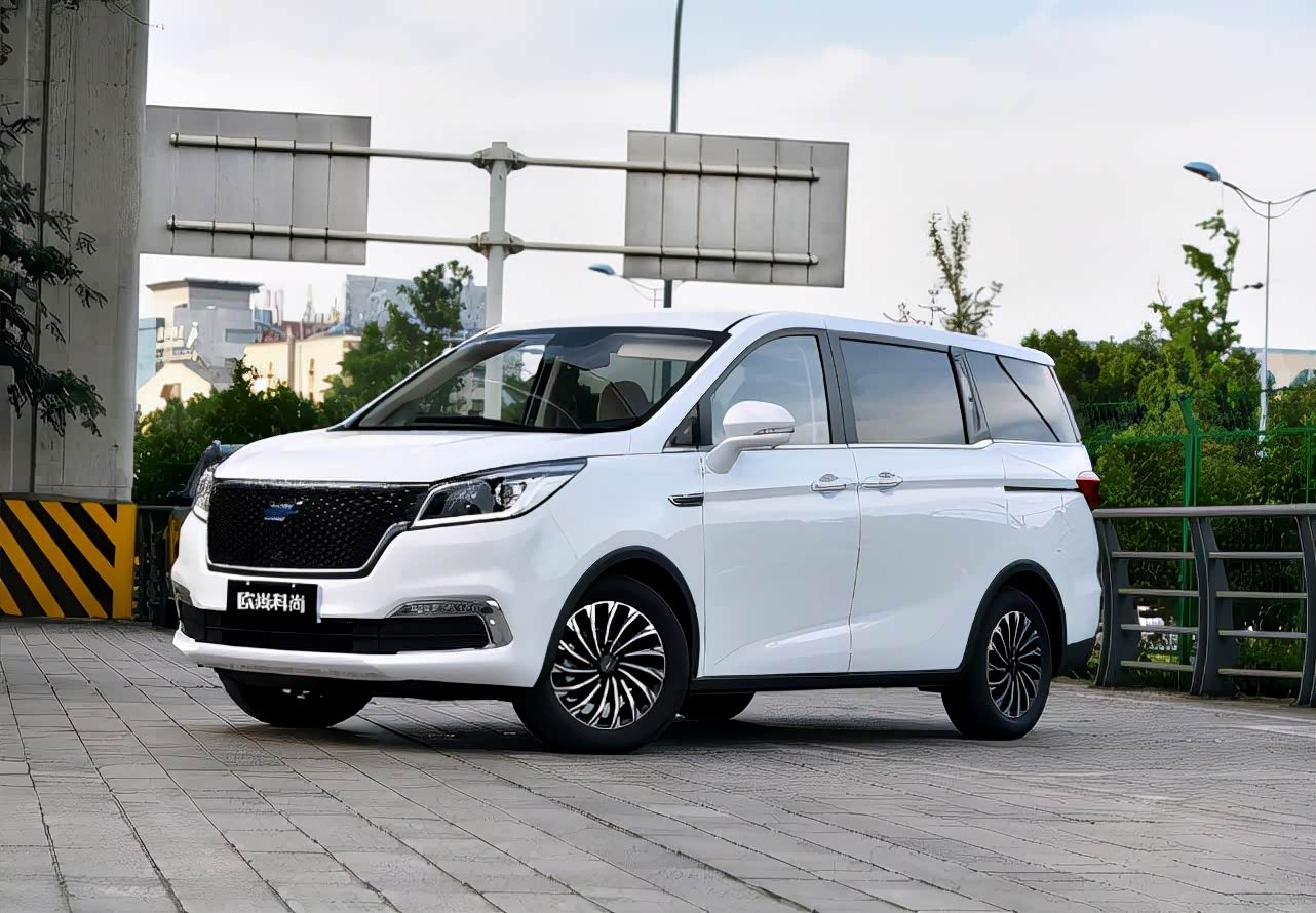 长安欧尚科尚(长安欧尚科尚为什么停产)