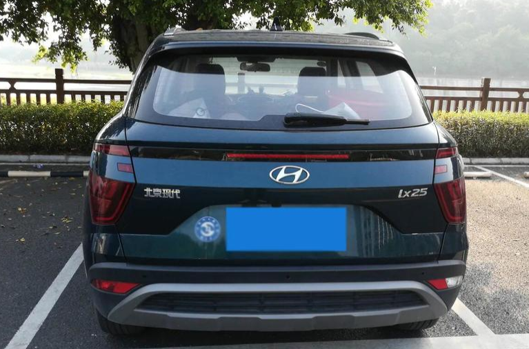 款式不多售价合理,2020款现代ix25让利1.4万,裸车价9.18万起