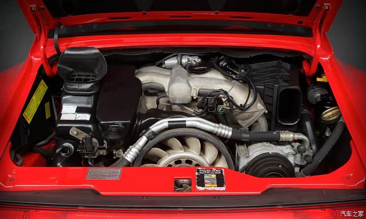 限量993台 将近8万元的保时捷911咖啡机