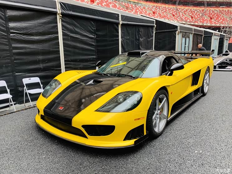 超跑首款suv首次亮相赛麟品牌之夜