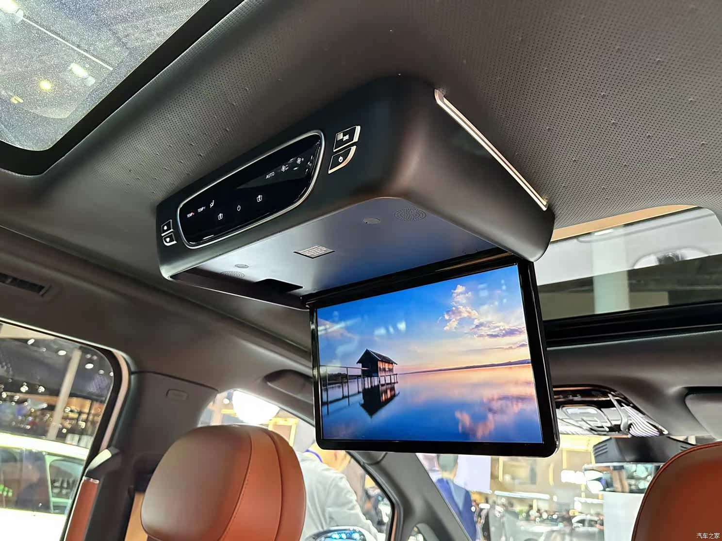 2023上海车展岚图梦想家内饰套件展示