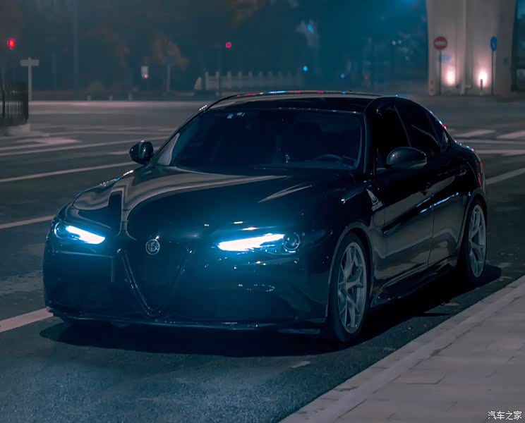 每日案例精选限量版黑武士giulia