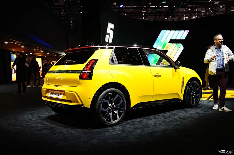 【图】2024日内瓦车展:实拍雷诺5 e-tech_汽车之家