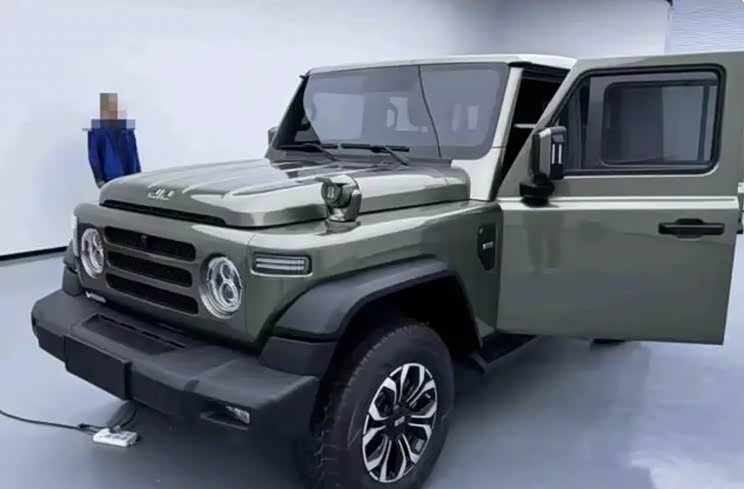 越野鼻祖上新 "国产大g"全新212来了