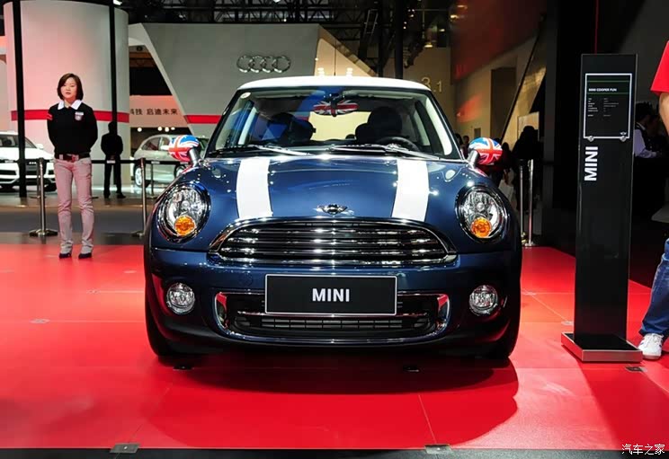 同样价格怎么选名爵5和minicooper