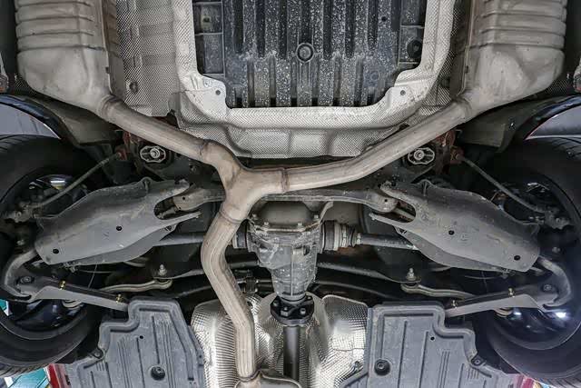 奔驰e300l值得不值得买同级有什么优势看完就明白了