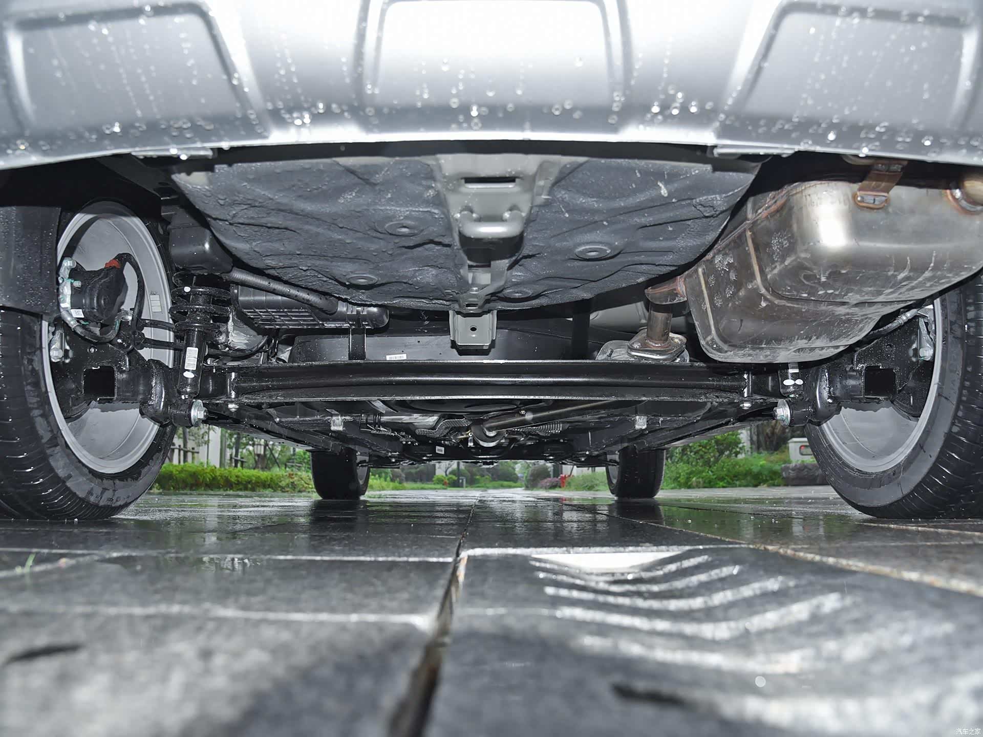 与此同时,优秀的nvh(噪声,振动与声振粗糙度)和底盘调教,使远景s1得到