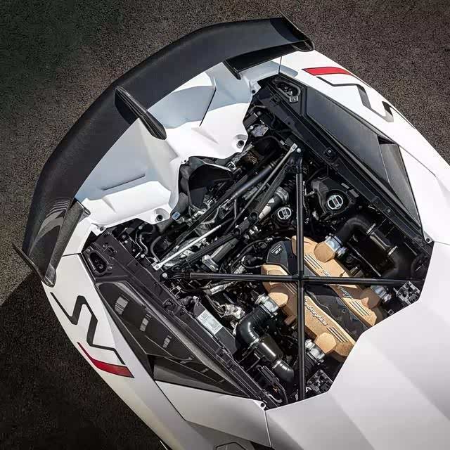 6t发动机 估计你会笑掉大牙 并且发动机的寿命只有5万公里 这到底是辆