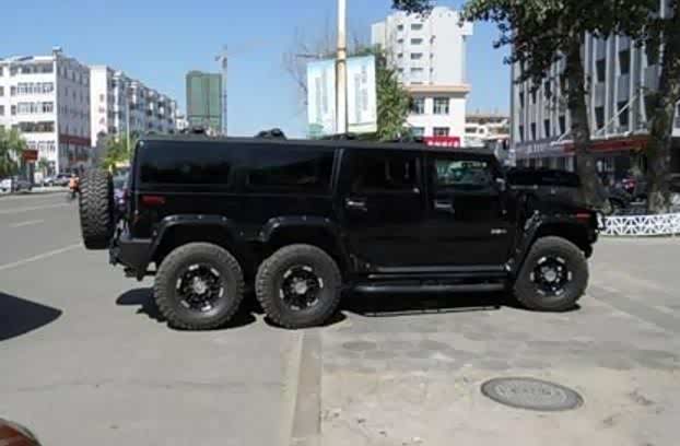 中国第一保镖20多年未失手,每小时收费4000美元,开百万豪车代步