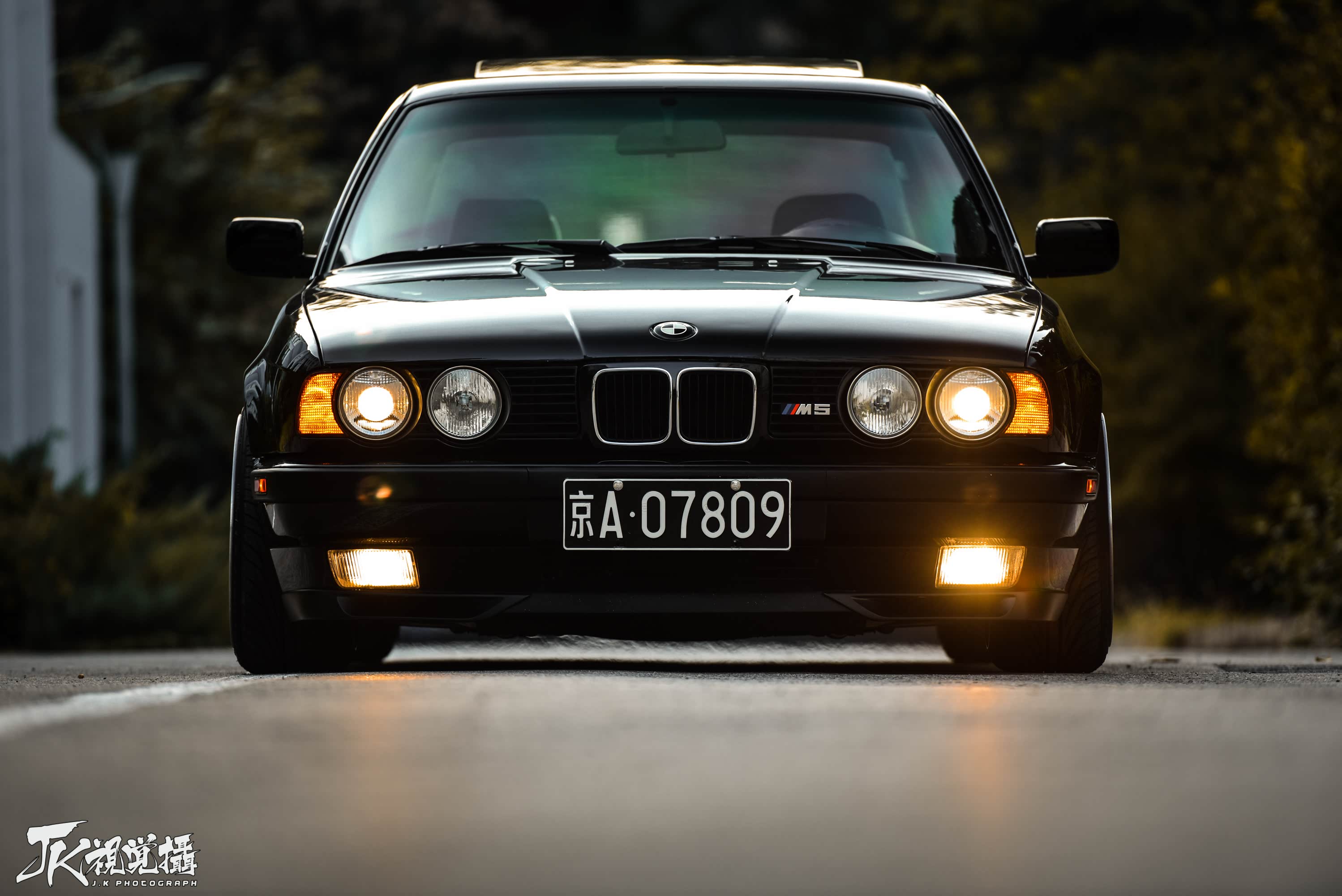 一台老宝马,完美诠释了"修旧如旧"