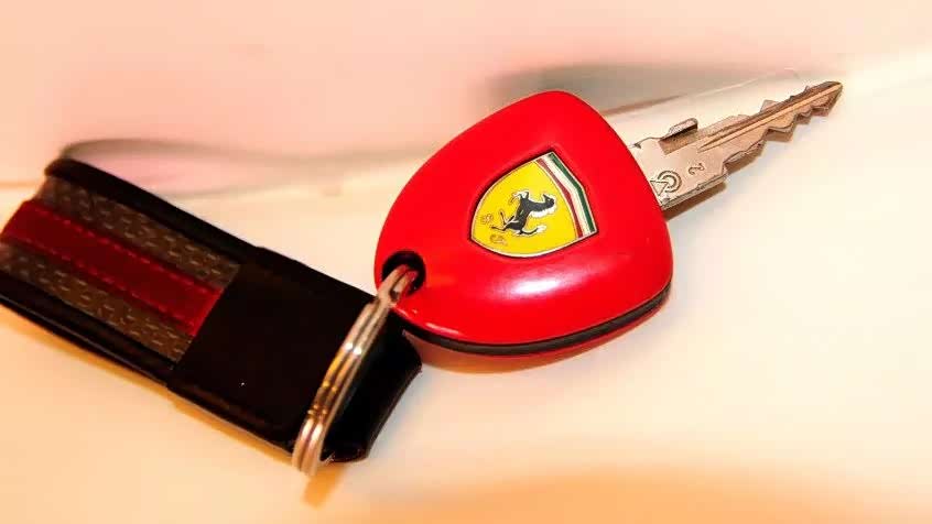 一把车钥匙换台法拉利488集齐这7把车圈神key召唤神龙不是梦