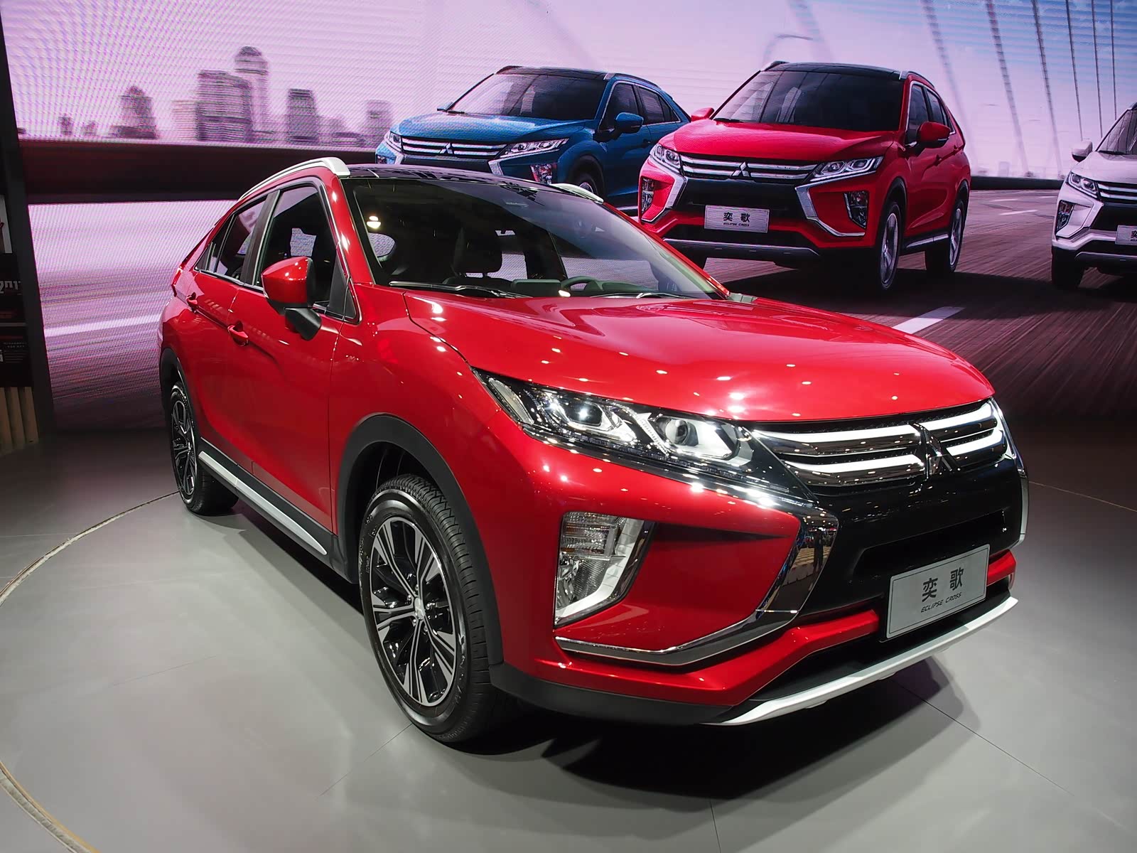 三菱奕歌亮相成都车展,外观设计前卫/配s-awc四驱系统
