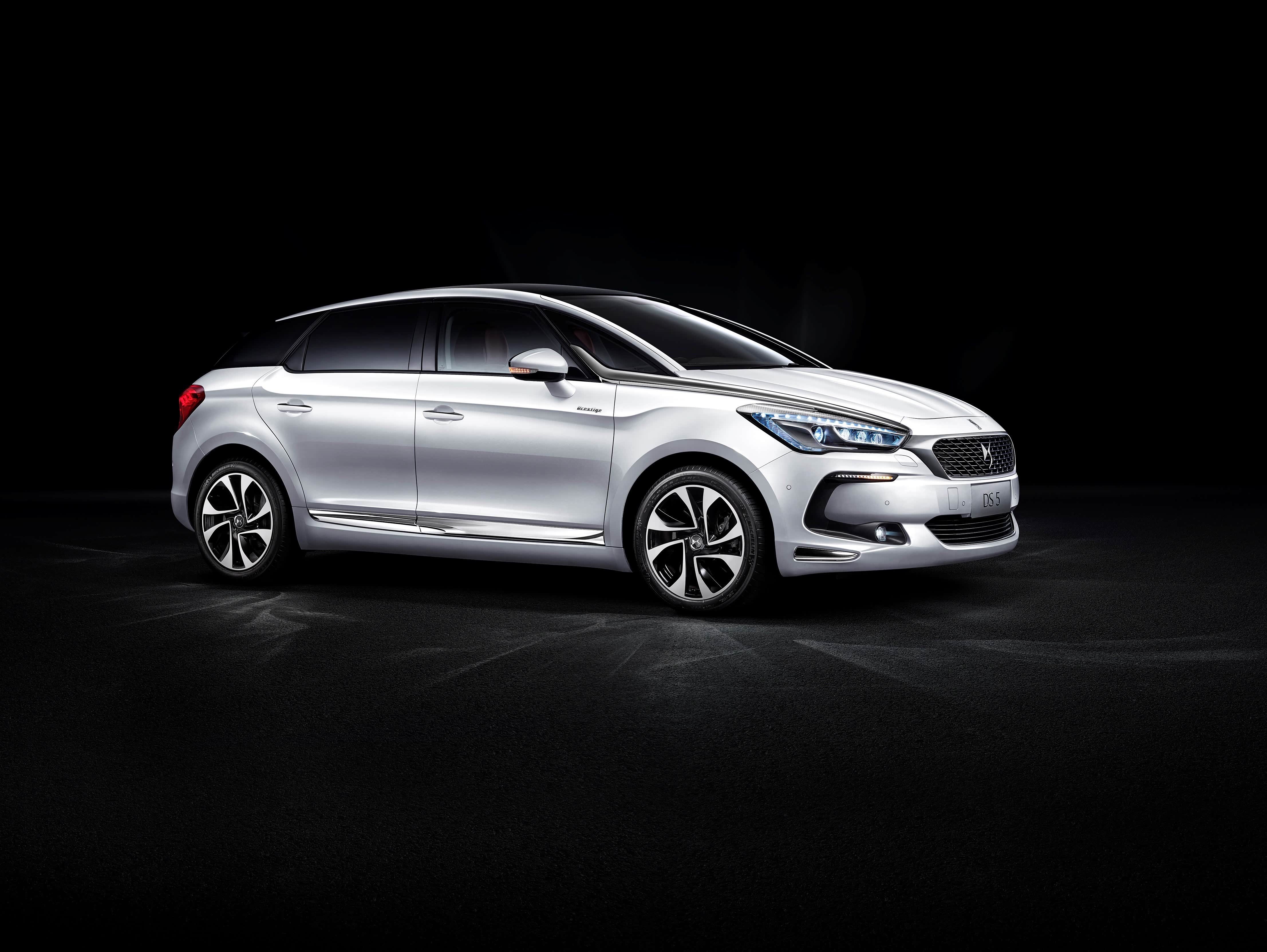 5平米车窗面积,配合ds精心设计的空间比例,营造出更优秀的采光效果和