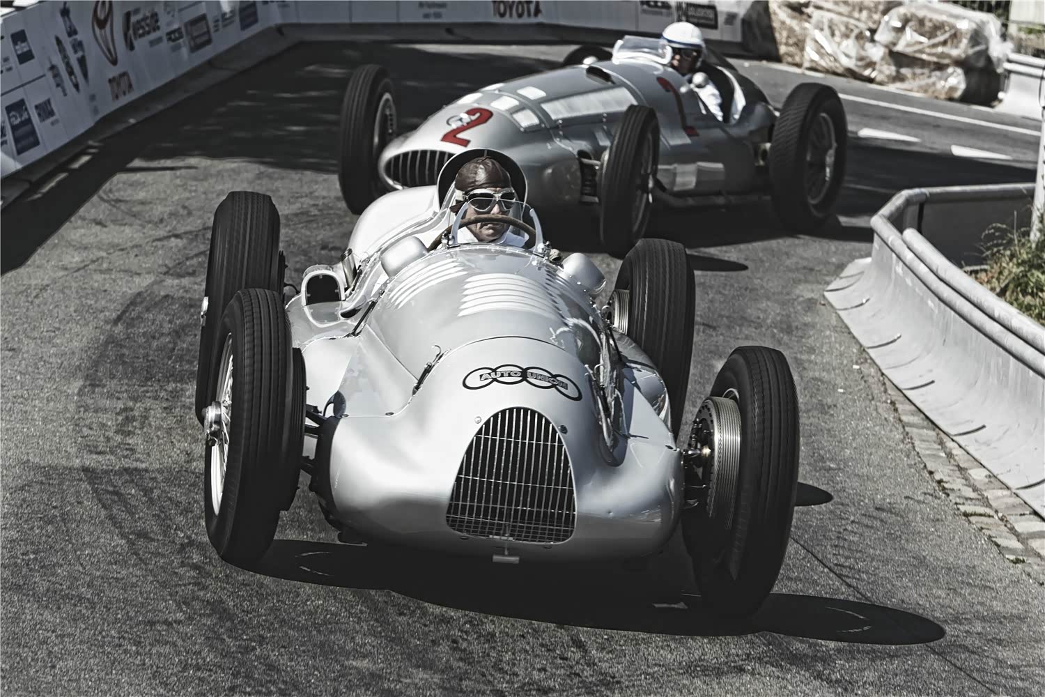 奥迪除了让q7下海,还有技能待点亮?