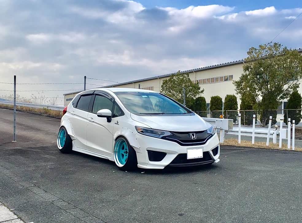 飞度gk5爆改宽体集锦,买了"本田超跑"不改装跟咸鱼有什么区别?