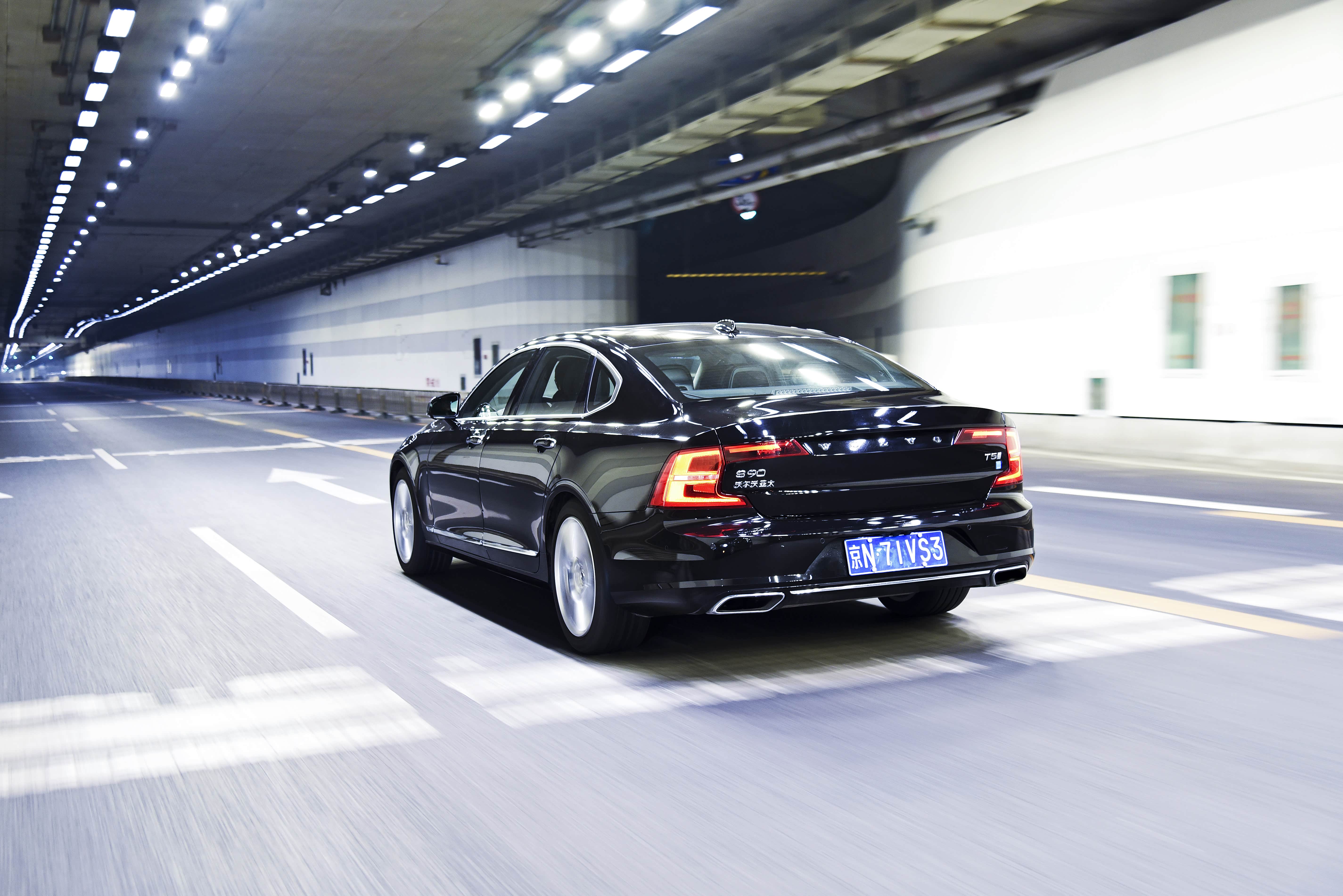 懂它,更懂你.用低调诠释豪华,试驾沃尔沃s90长轴距轿车