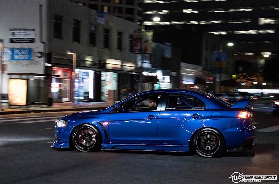 三菱evo Ⅹ爆改氮气加速,变身"独眼龙"才是街霸最帅的样子!