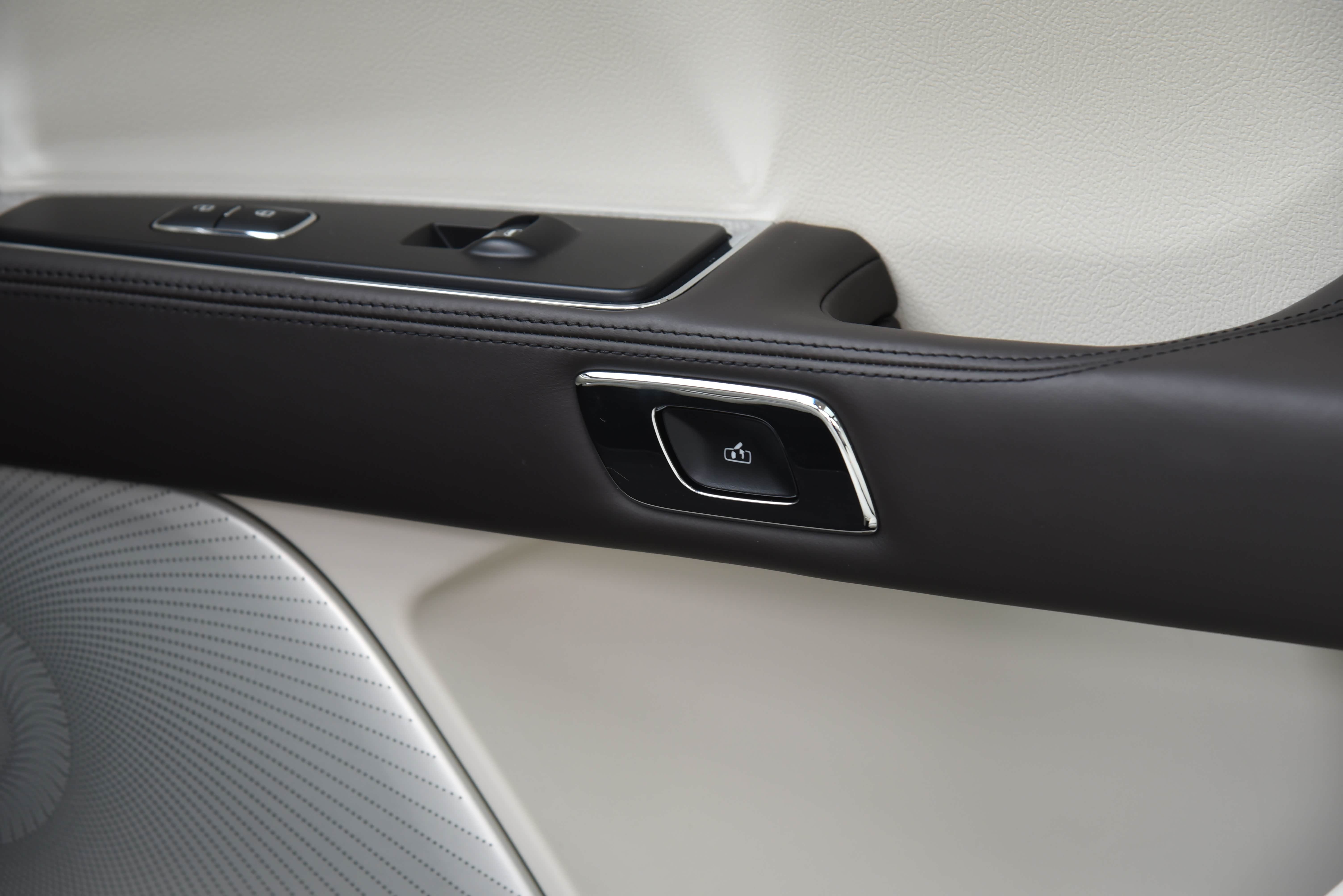 按键式电子门锁