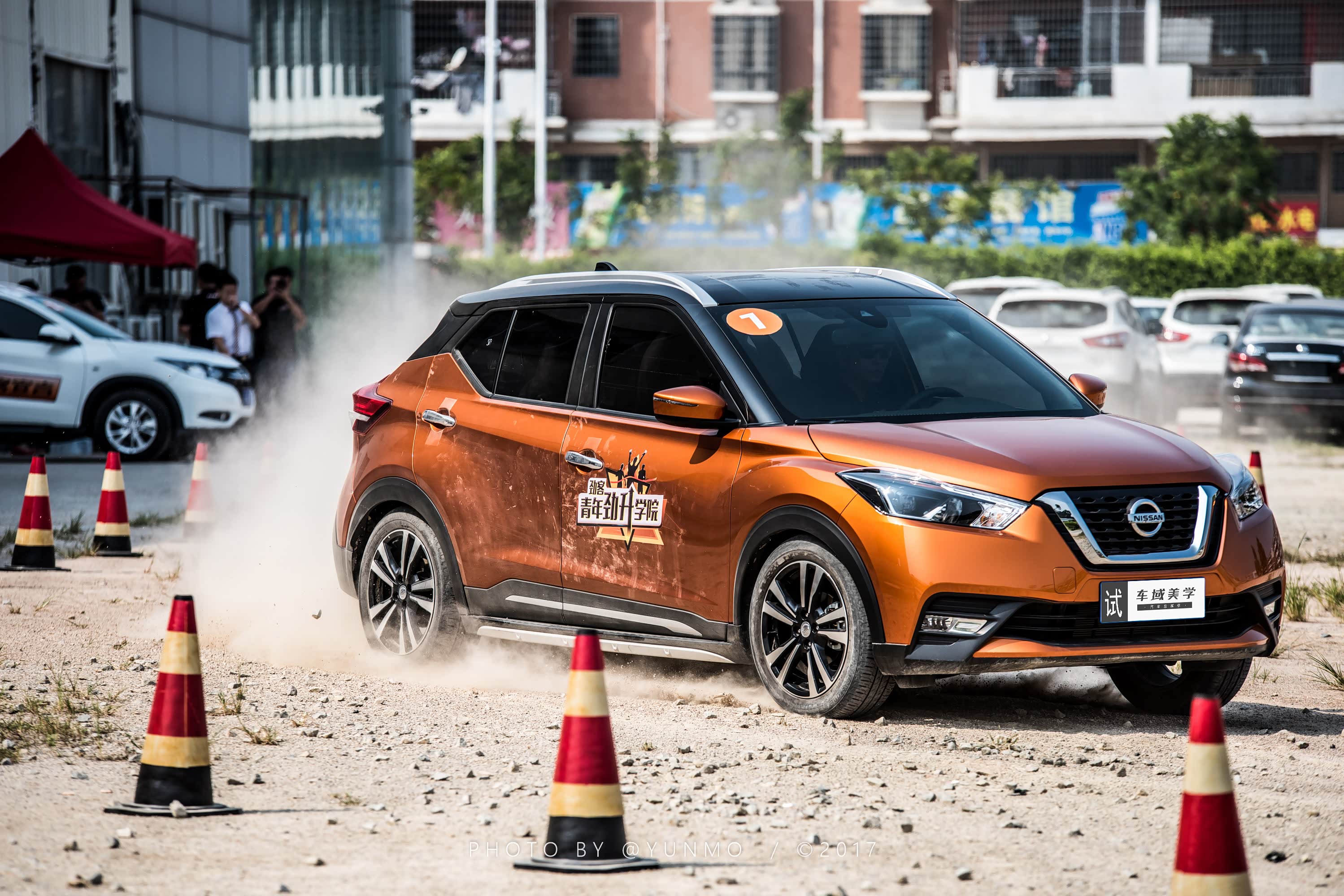 车不大能力不小,这台日产kicks劲客还不错