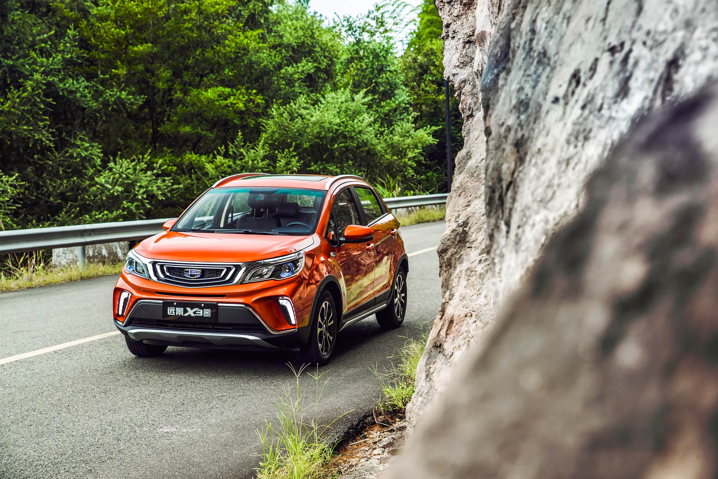 上市一月订单超8000辆,"简单实用"的远景x3不简单