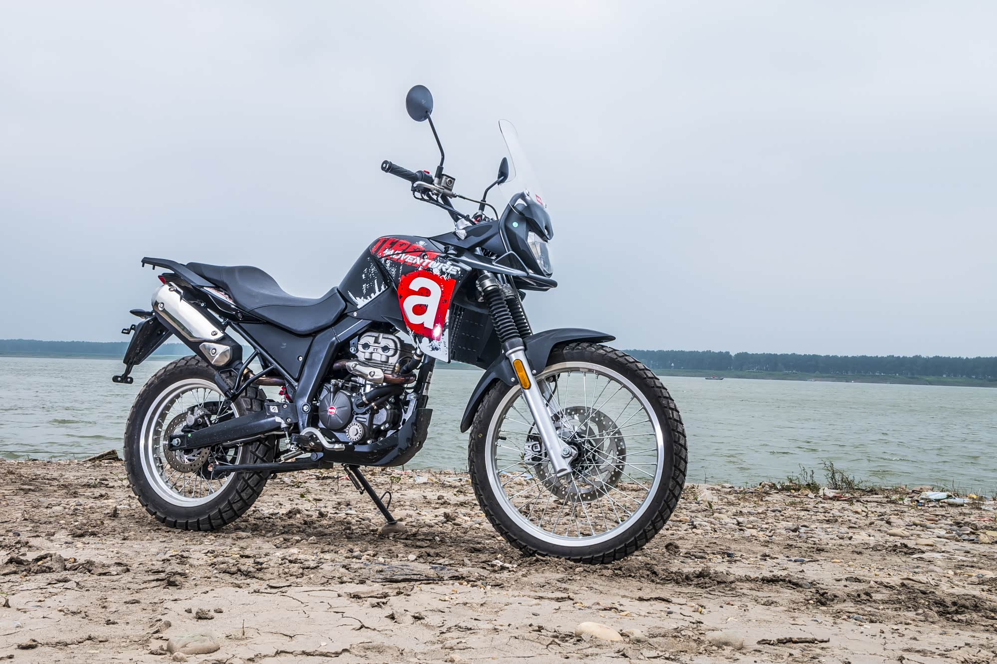 阿普利亚terra和金城k-cross该怎么选?100项对比给你答案