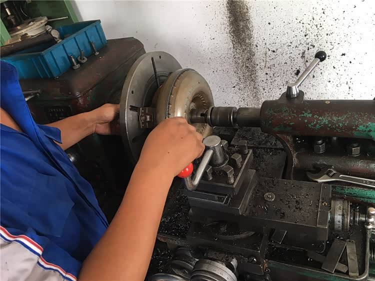 变矩器切割需要专门的设备