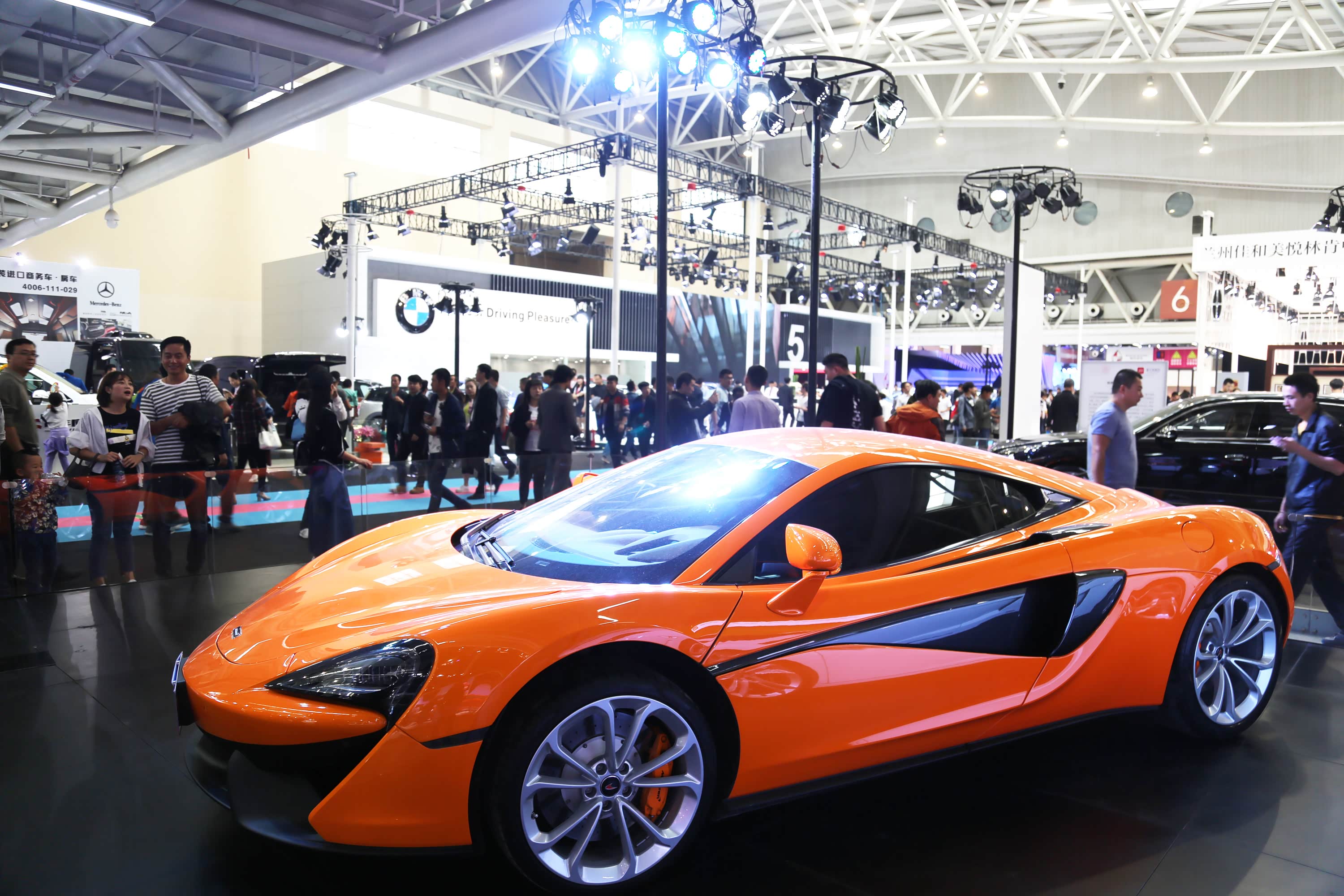 迈凯伦540c价值225万元入门级超跑车展实拍