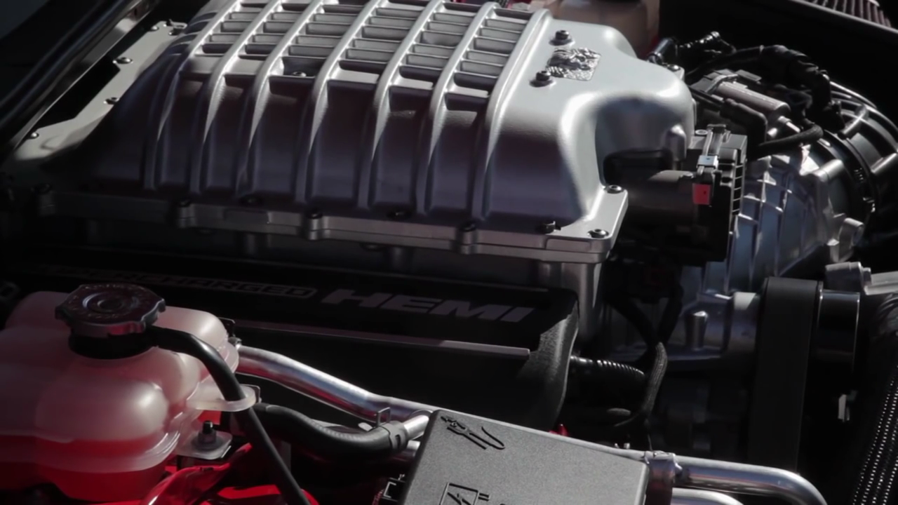 2l机械增压引擎, 号称世界上马力最大的量产v8引擎