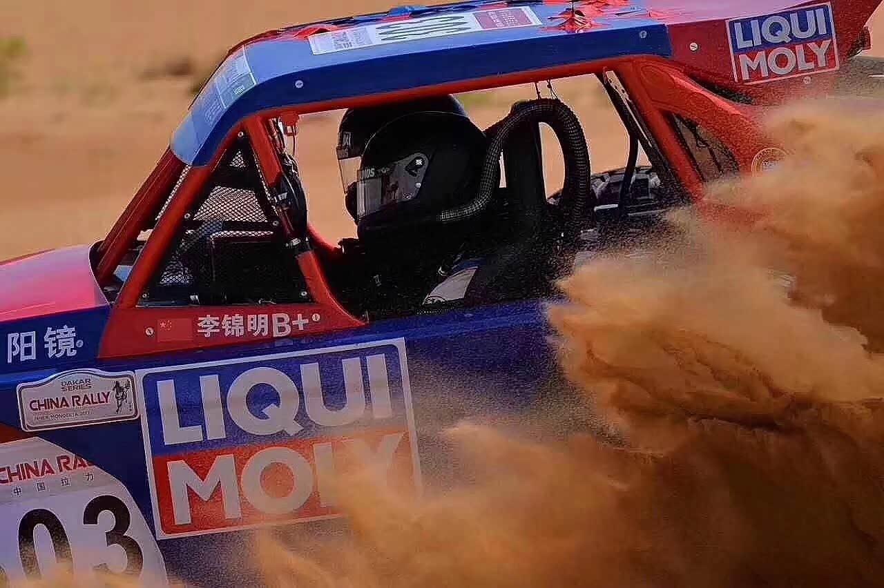 力魔又施魔力 雄风再展雄风 力魔雄风车队勇夺达喀尔中国冠军