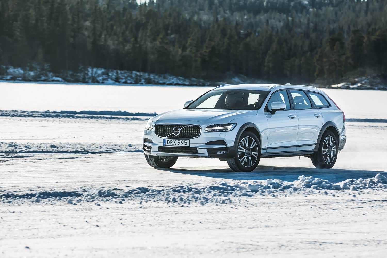 沃尔沃v90 cc:越野旅行车和suv差多远?