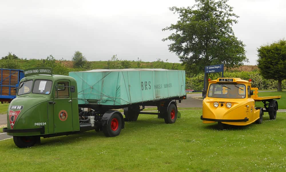 卡车史上的一朵奇葩 无所不能的三轮半挂车